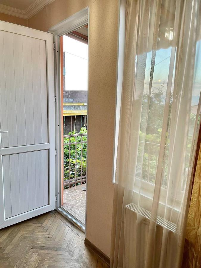 Guest House Zemeli Tbilisi Eksteriør billede