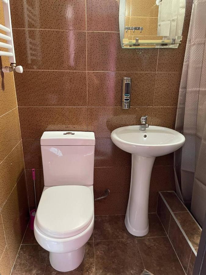 Guest House Zemeli Tbilisi Eksteriør billede