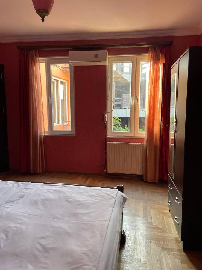 Guest House Zemeli Tbilisi Eksteriør billede