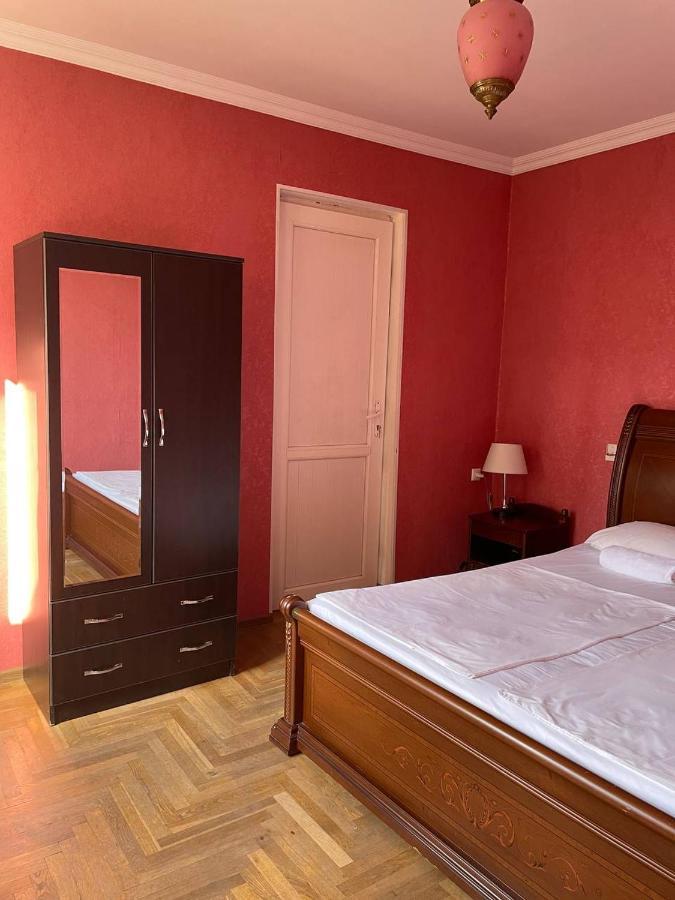 Guest House Zemeli Tbilisi Eksteriør billede
