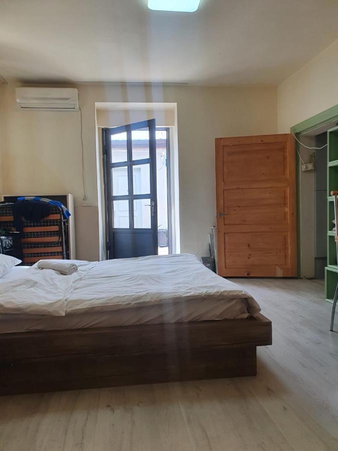 Guest House Zemeli Tbilisi Eksteriør billede