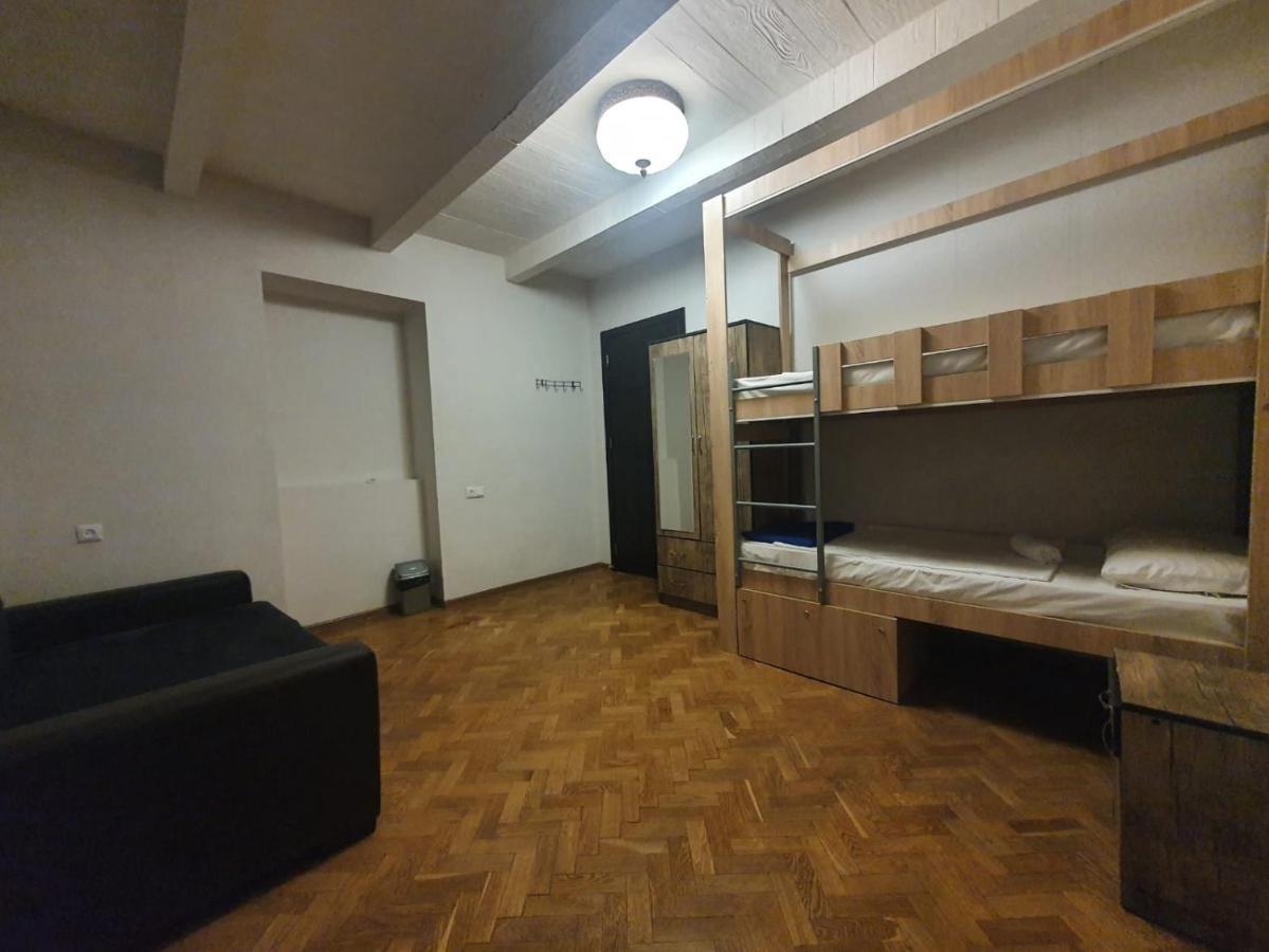 Guest House Zemeli Tbilisi Eksteriør billede