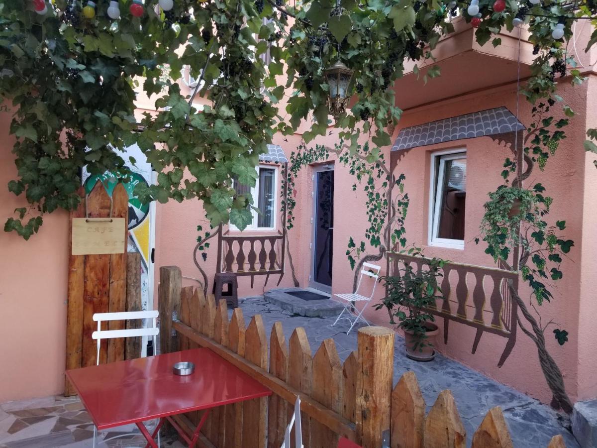 Guest House Zemeli Tbilisi Eksteriør billede